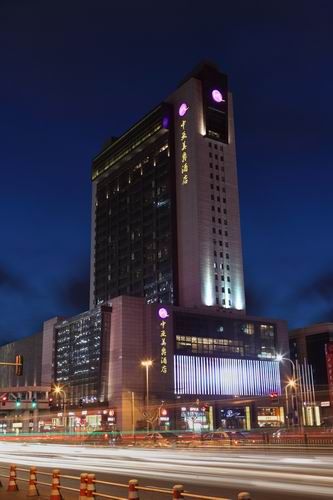 上海中亞雅高美爵酒店 都市綠洲中的輕松愉悅體驗